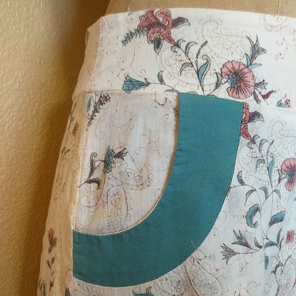 Skirt with Pockets